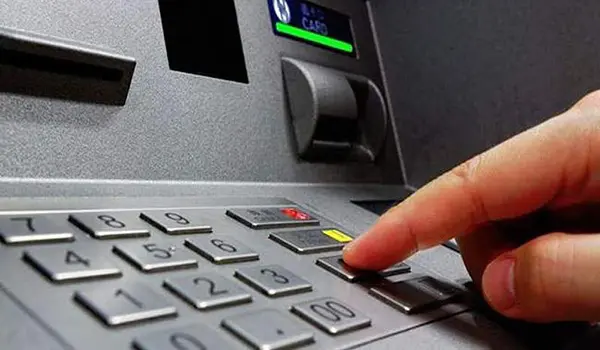 Cách thức hoạt động của cây ATM khi khách hàng sử dụng?
