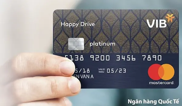 MasterCard Credit là thẻ tín dụng, người dùng có thể dùng để thanh toán trước và trả tiền sau